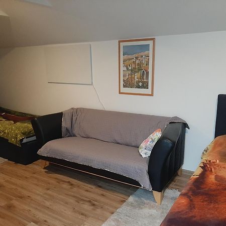 Apartamento Am Bahnhof Werneuchen Habitación foto