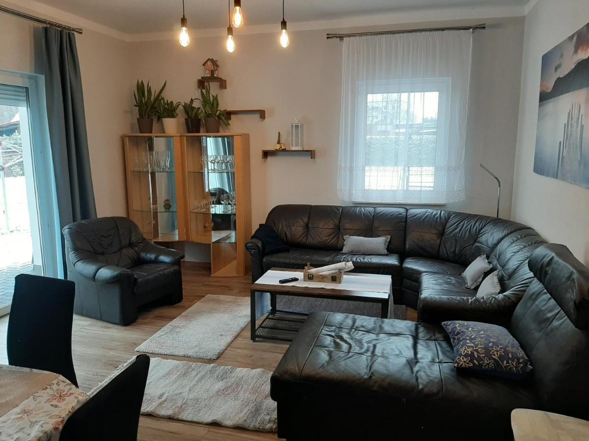 Apartamento Am Bahnhof Werneuchen Exterior foto