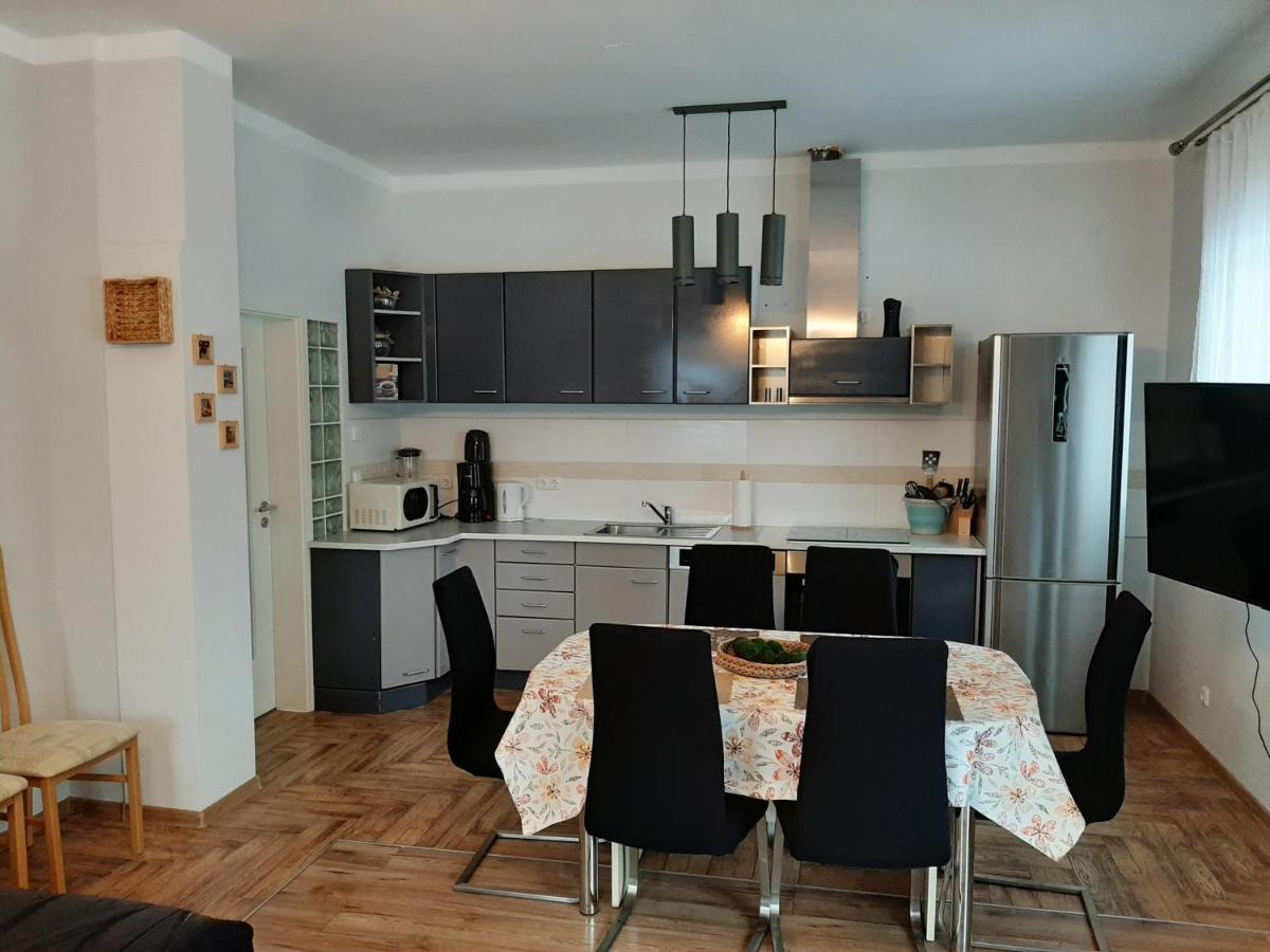 Apartamento Am Bahnhof Werneuchen Exterior foto