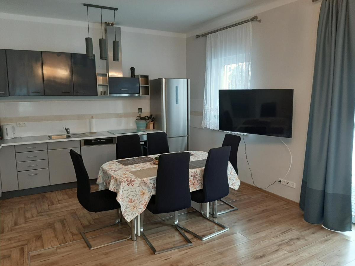 Apartamento Am Bahnhof Werneuchen Exterior foto