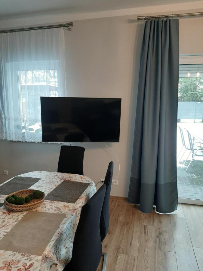 Apartamento Am Bahnhof Werneuchen Exterior foto