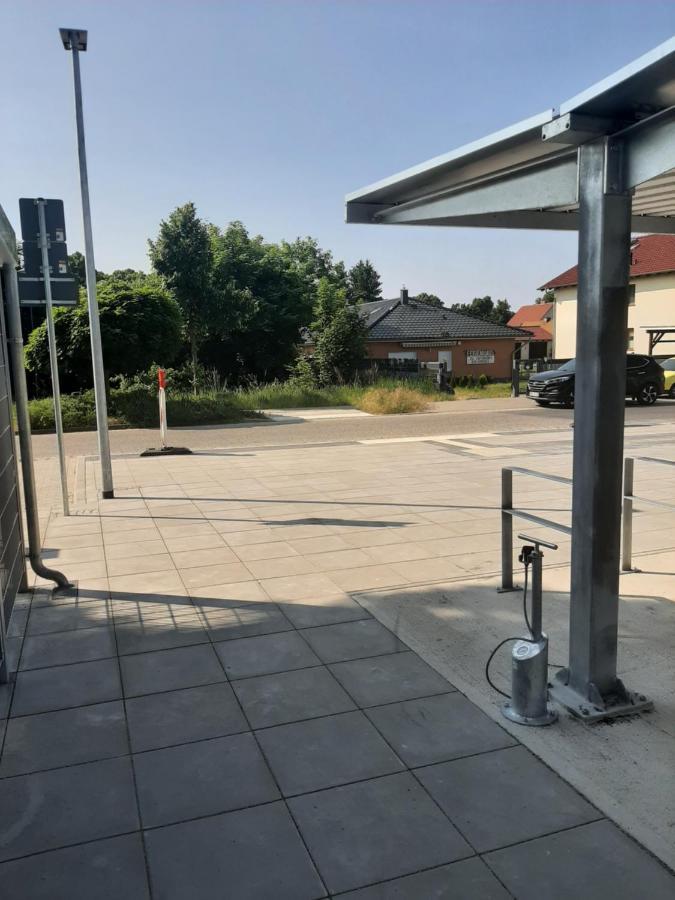 Apartamento Am Bahnhof Werneuchen Exterior foto