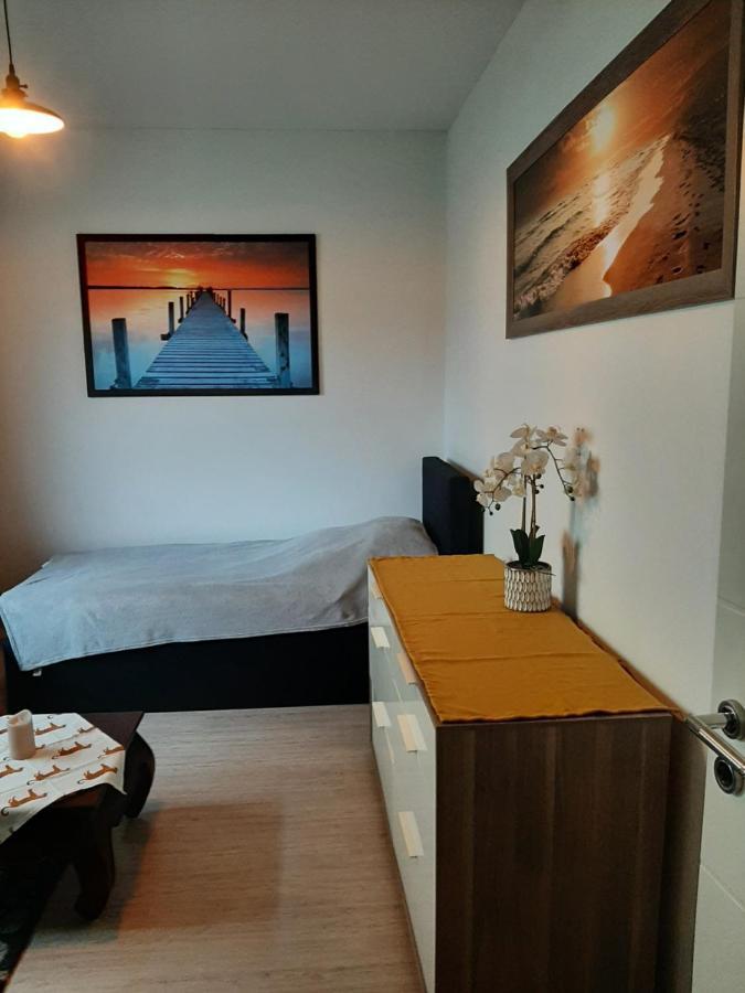 Apartamento Am Bahnhof Werneuchen Exterior foto