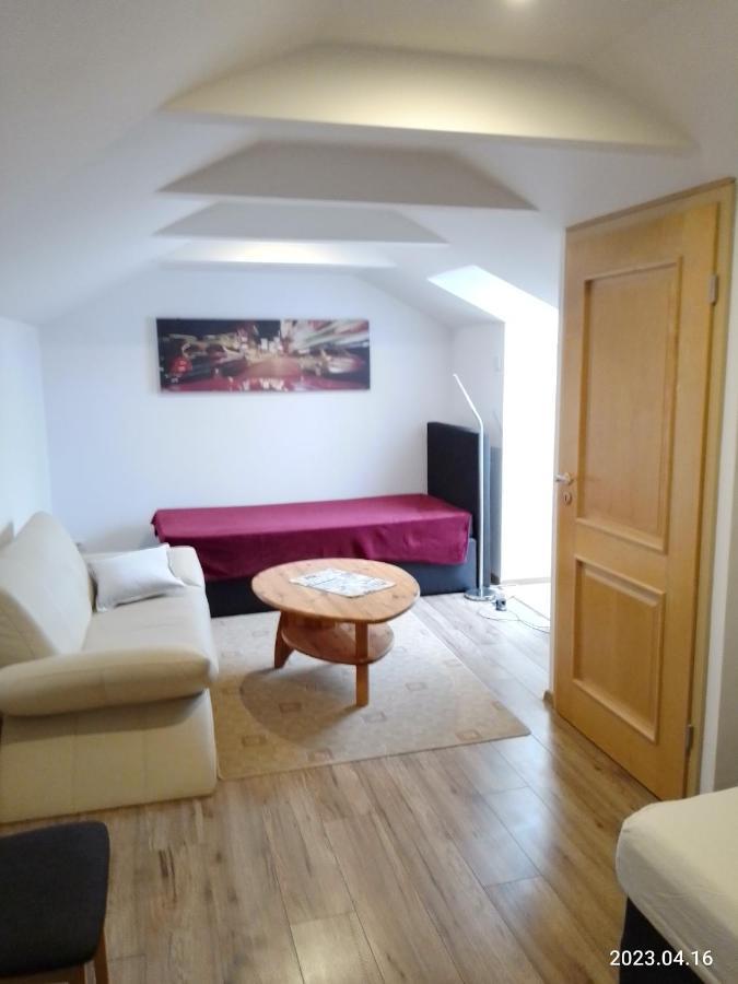 Apartamento Am Bahnhof Werneuchen Exterior foto